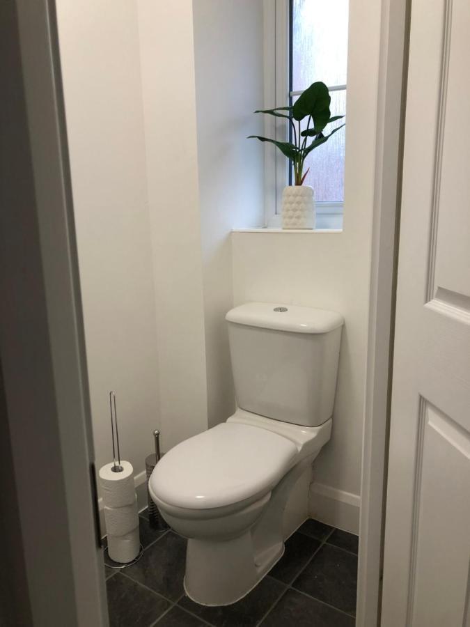 Hill House - 5 Mins Merry Hill - Perfect For Contractors & Families Brierley Hill Dış mekan fotoğraf